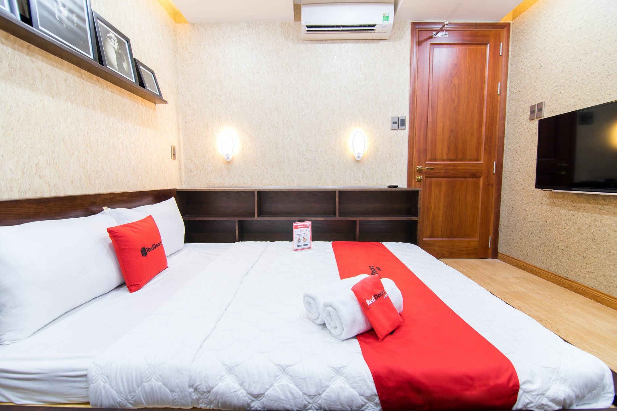 Reddoorz Plus @ Nguyen Trai Street Bandar Ho Chi Minh Luaran gambar