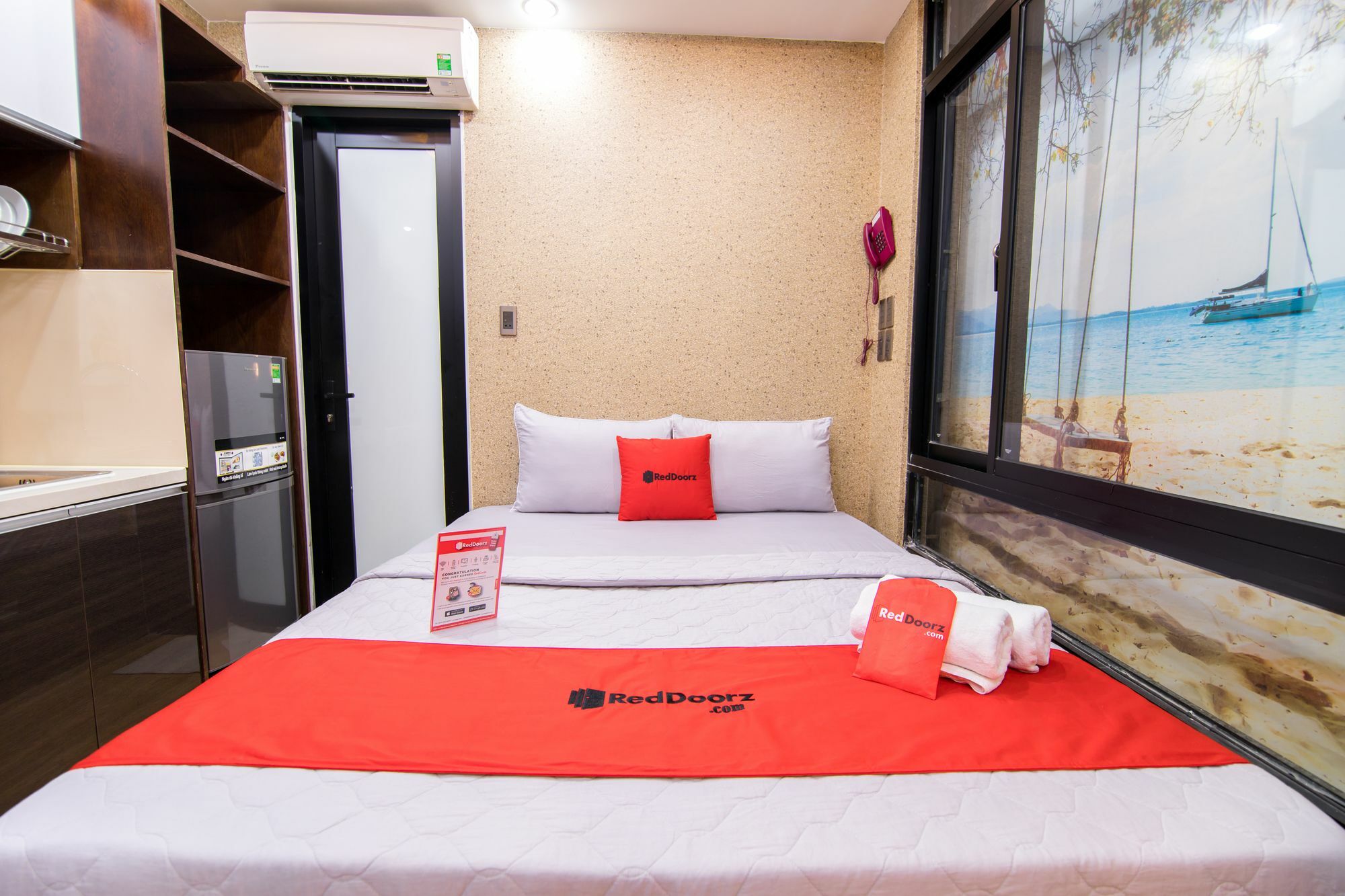 Reddoorz Plus @ Nguyen Trai Street Bandar Ho Chi Minh Luaran gambar