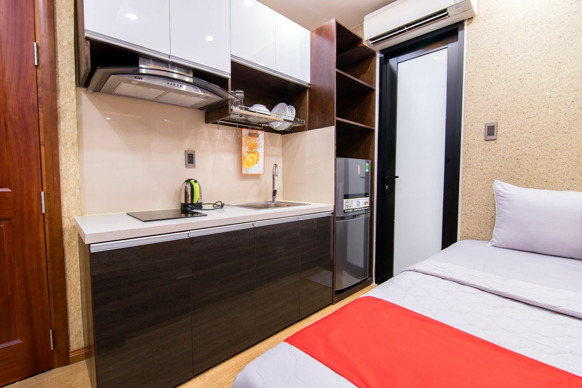 Reddoorz Plus @ Nguyen Trai Street Bandar Ho Chi Minh Luaran gambar