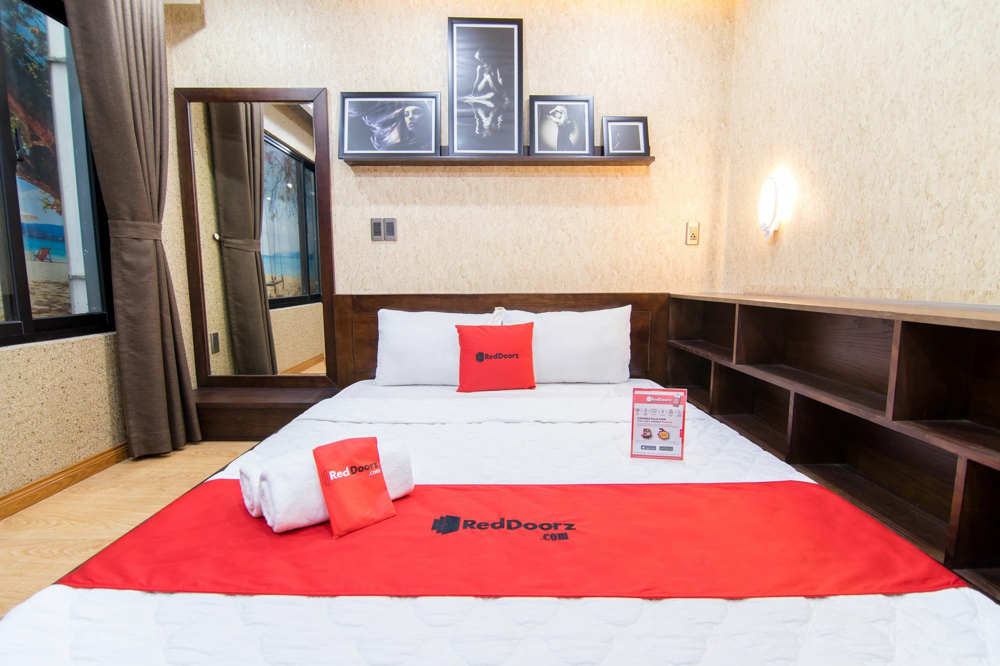 Reddoorz Plus @ Nguyen Trai Street Bandar Ho Chi Minh Luaran gambar