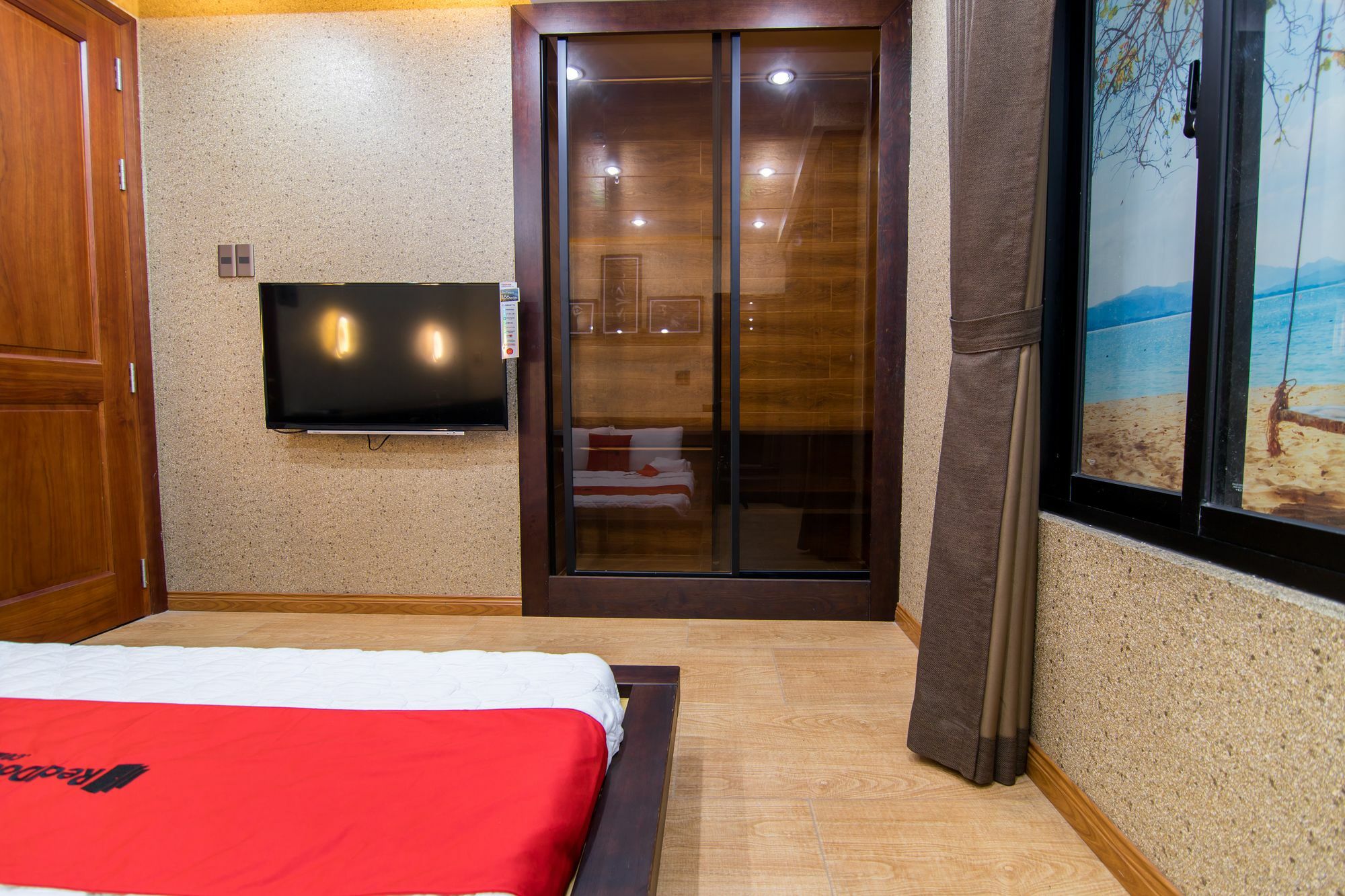 Reddoorz Plus @ Nguyen Trai Street Bandar Ho Chi Minh Luaran gambar